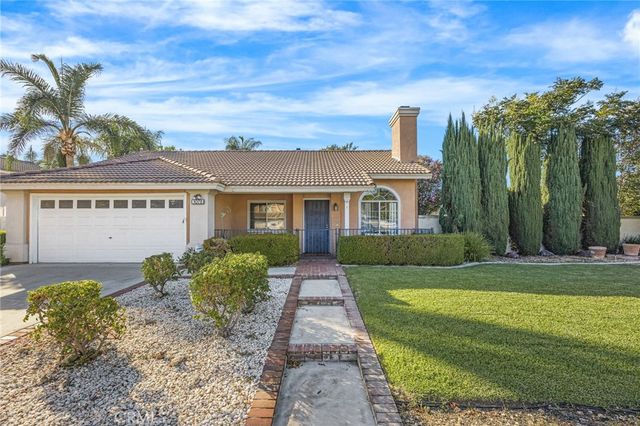 1078 Cornerstone Way, Corona, CA 92878