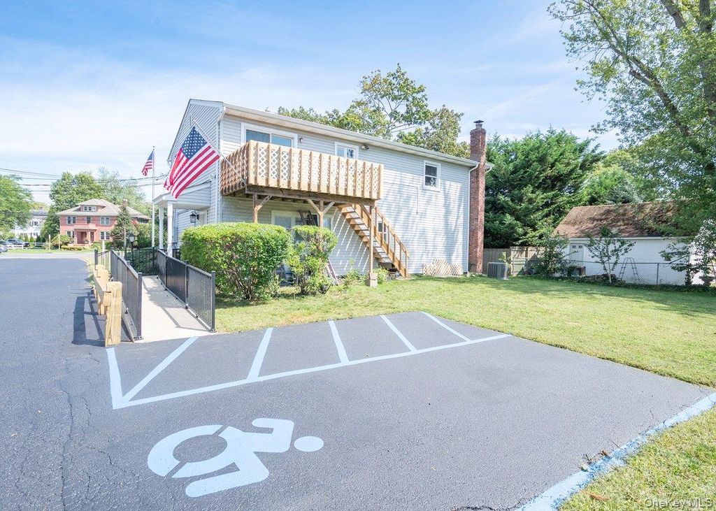 60 Little East Neck Road, Babylon, NY 11702 — photo 5