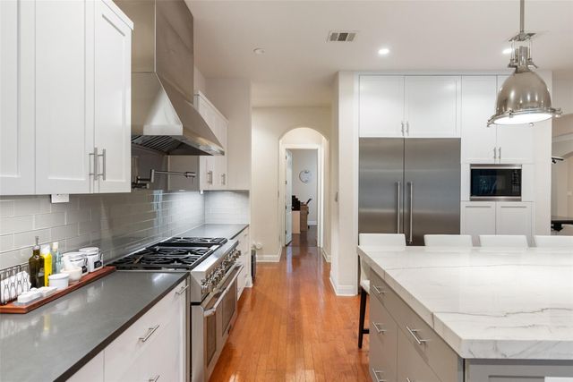 5308 Laguna Cliff LN, Austin, TX 78734