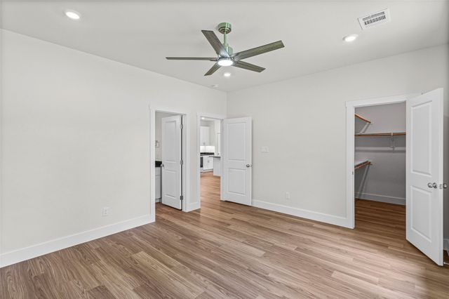 2905 Brazos River Drive, Granbury, TX 76048