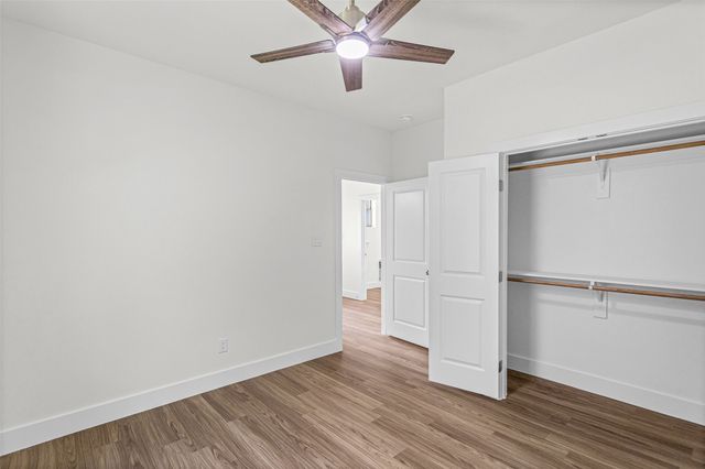 2905 Brazos River Drive, Granbury, TX 76048