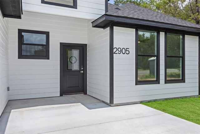 2905 Brazos River Drive, Granbury, TX 76048