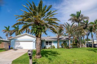 2445 NE 16th Court, Jensen Beach, FL 34957