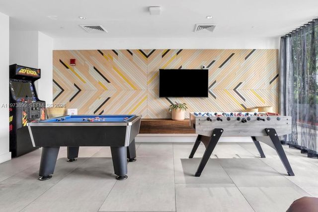 121 NE 34th St 2502, Miami, FL 33137