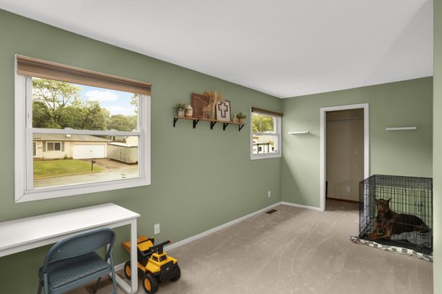 3937 77th Street E, Inver Grove Heights, MN 55076