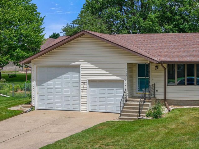 1225 17th Street, Reedsburg, WI 53959