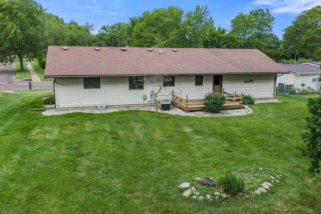 1225 17th Street, Reedsburg, WI 53959