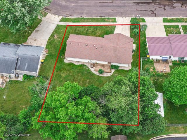 1225 17th Street, Reedsburg, WI 53959