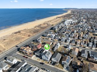 8 Oceanview Avenue, Keansburg, NJ 07734