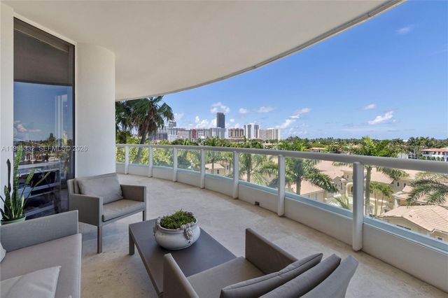 21050 Point Pl 604, Aventura, FL 33180