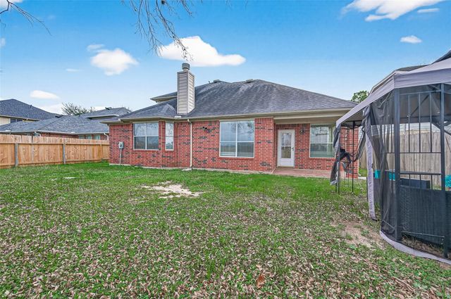 14914 W Bend Dr, Houston, TX 77082