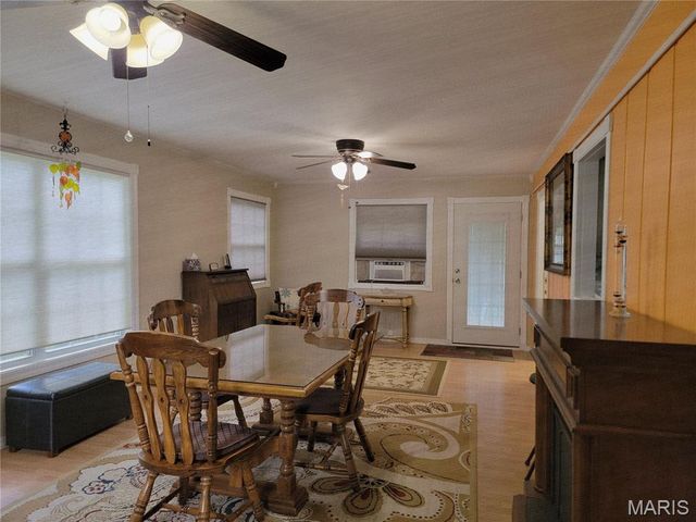 1317 Bridlespur Lane, Troy, IL 62294
