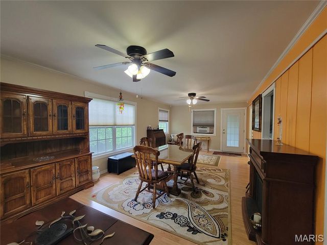 1317 Bridlespur Lane, Troy, IL 62294