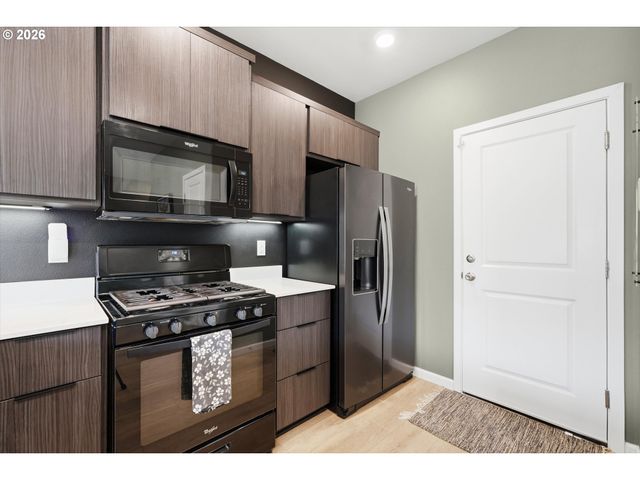 2316 Nw MATTEO Dr, Mc Minnville, OR 97128