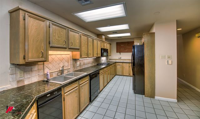 300 Pierremont Road 40, Shreveport, LA 71106