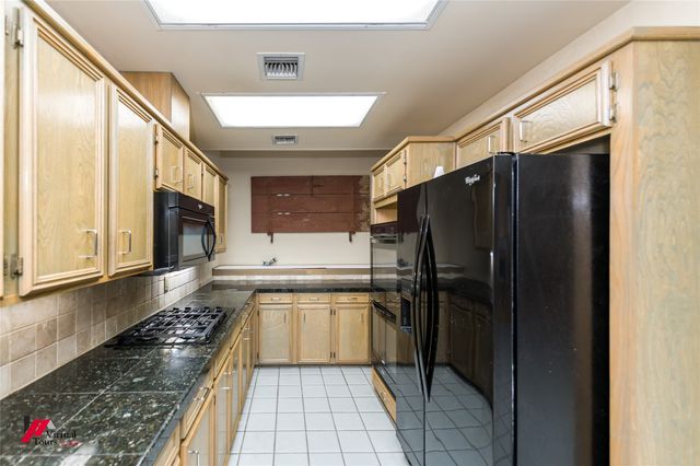 300 Pierremont Road 40, Shreveport, LA 71106