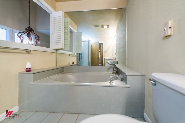 300 Pierremont Road 40, Shreveport, LA 71106