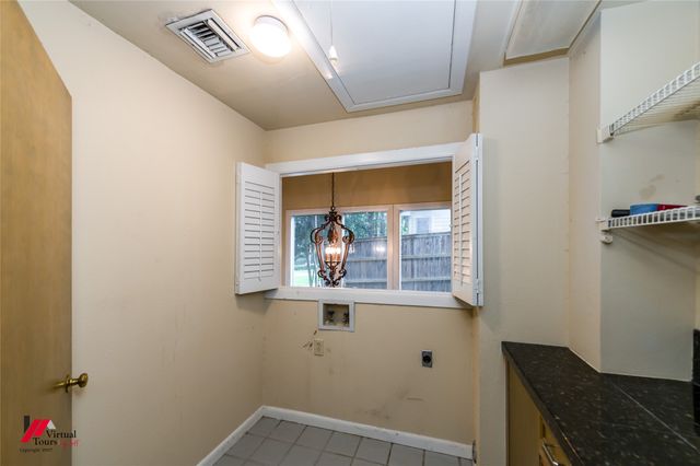 300 Pierremont Road 40, Shreveport, LA 71106
