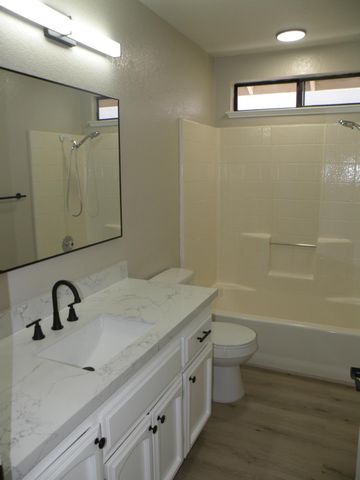 1005 Vindel Ln, Modesto, CA 95350
