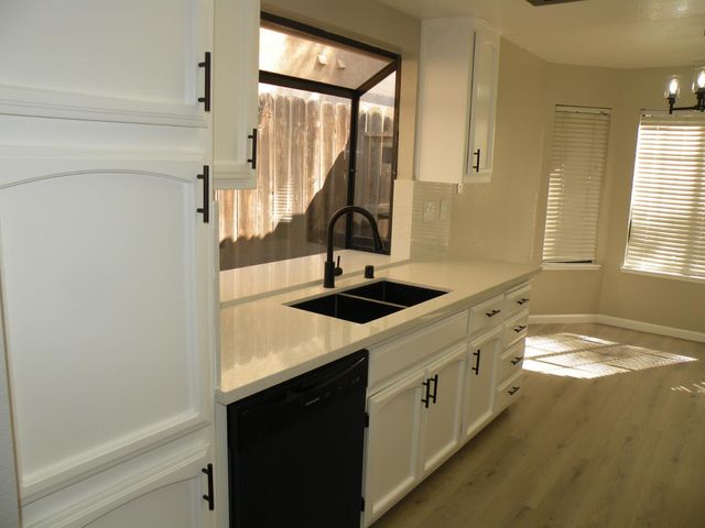 1005 Vindel Ln, Modesto, CA 95350