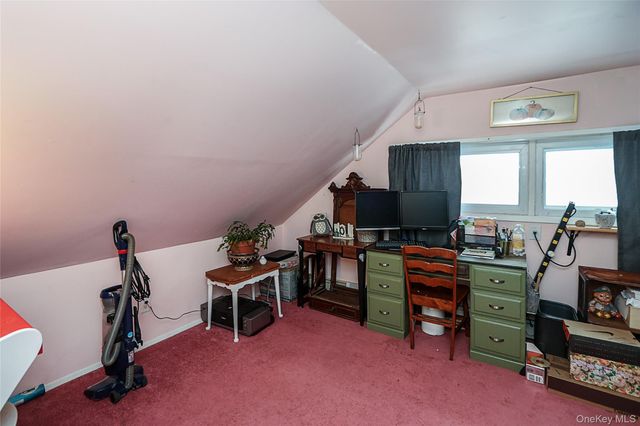 48 Pine Street, Hicksville, NY 11801