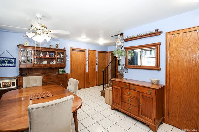 48 Pine Street, Hicksville, NY 11801