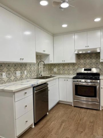 6959 colorado ave, La Mesa, CA 91942