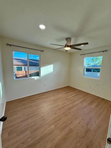 6959 colorado ave, La Mesa, CA 91942