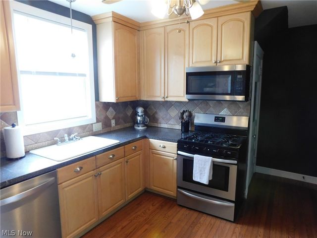 1915 34th Street NW, Canton, OH 44709