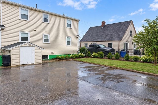274 Palmer St, Quincy, MA 02169