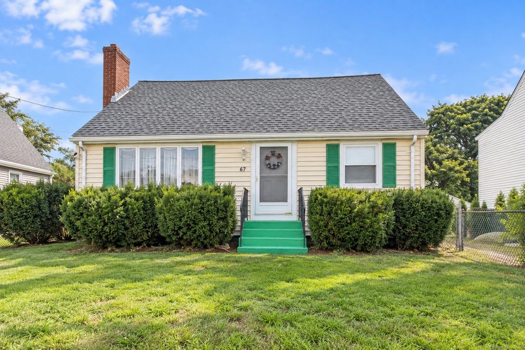 274 Palmer St, Quincy, MA 02169