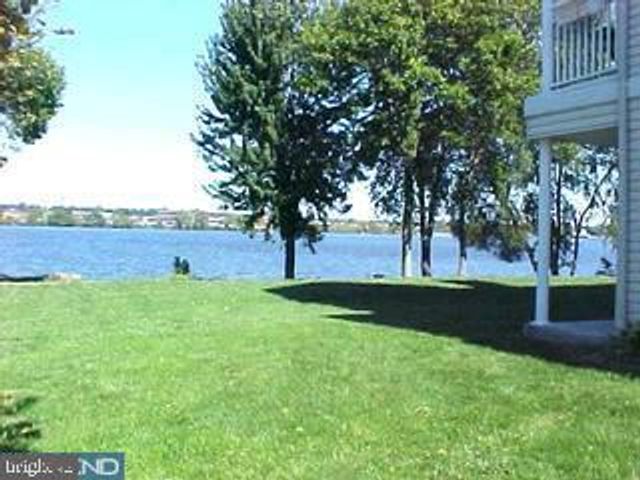 6007 RIVERFRONT DR, Palmyra, NJ 08065