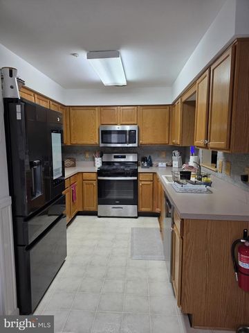 6007 RIVERFRONT DR, Palmyra, NJ 08065