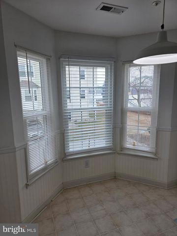 6007 RIVERFRONT DR, Palmyra, NJ 08065