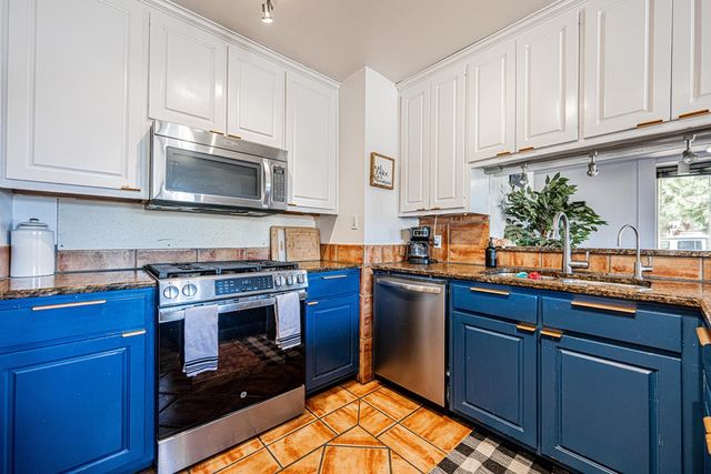 2002 Orlando Dr., Odessa, TX 79763