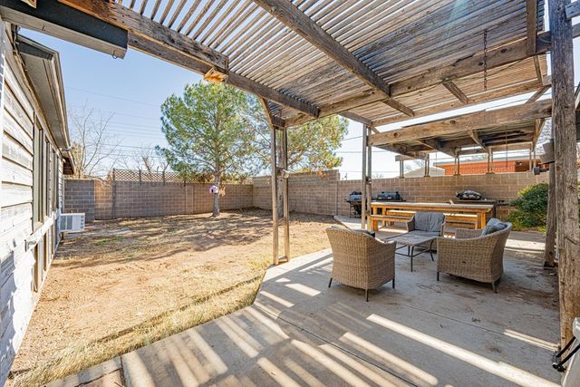 2002 Orlando Dr., Odessa, TX 79763