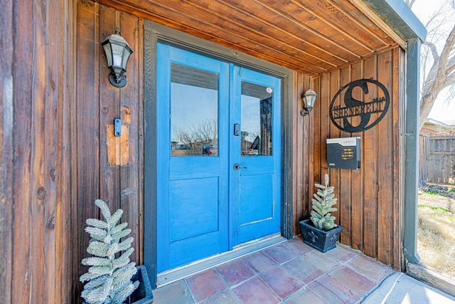 2002 Orlando Dr., Odessa, TX 79763