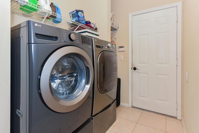 1567 SW Harbour Isles Circle 65, St Lucie West, FL 34986