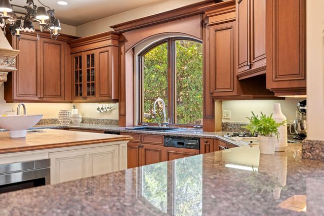 617 Lakecrest Dr, El Dorado Hills, CA 95762