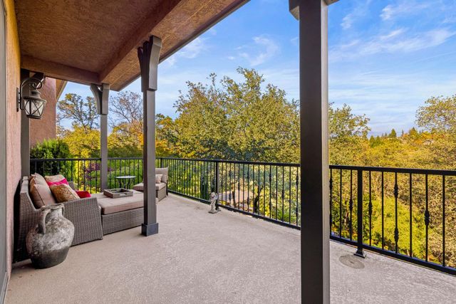 617 Lakecrest Dr, El Dorado Hills, CA 95762