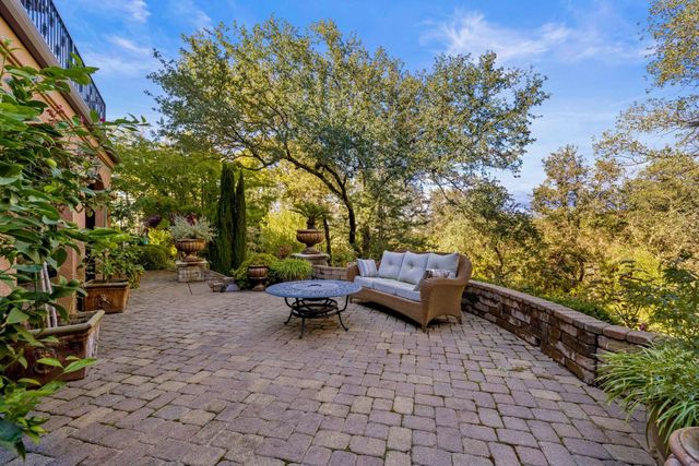 617 Lakecrest Dr, El Dorado Hills, CA 95762