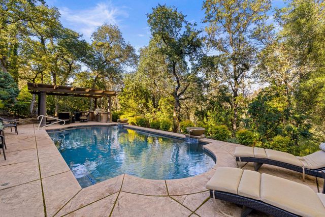 617 Lakecrest Dr, El Dorado Hills, CA 95762