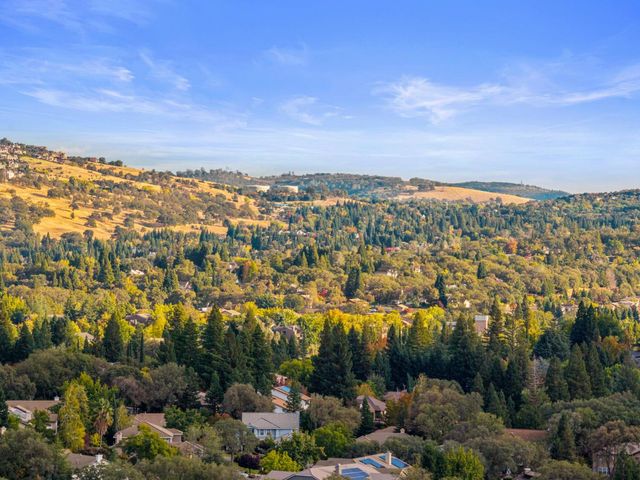 617 Lakecrest Dr, El Dorado Hills, CA 95762