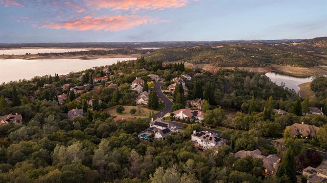 617 Lakecrest Dr, El Dorado Hills, CA 95762