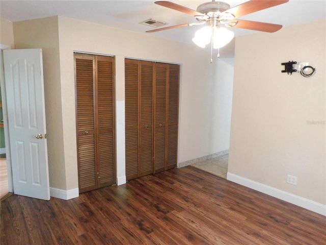 112 HUSEK STREET, Masaryktown, FL 34604