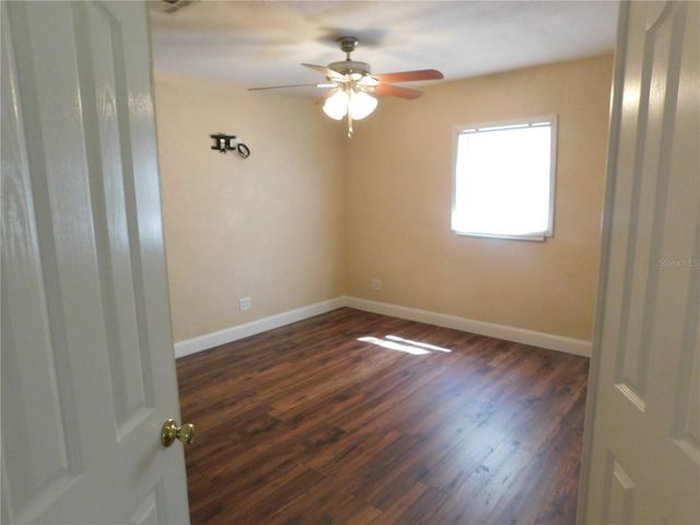 112 HUSEK STREET, Masaryktown, FL 34604
