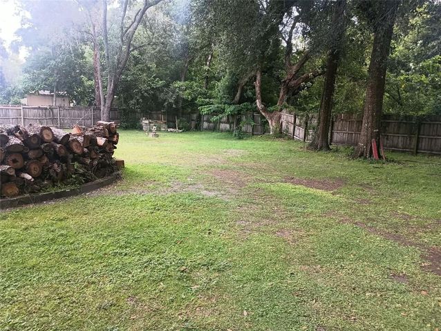112 HUSEK STREET, Masaryktown, FL 34604