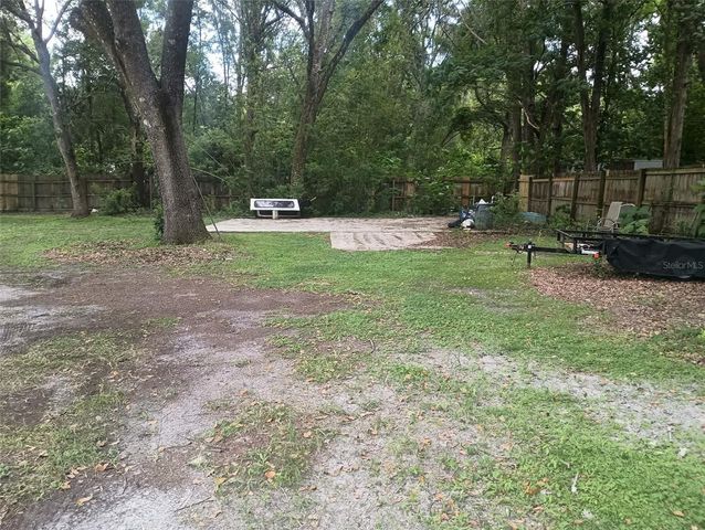 112 HUSEK STREET, Masaryktown, FL 34604