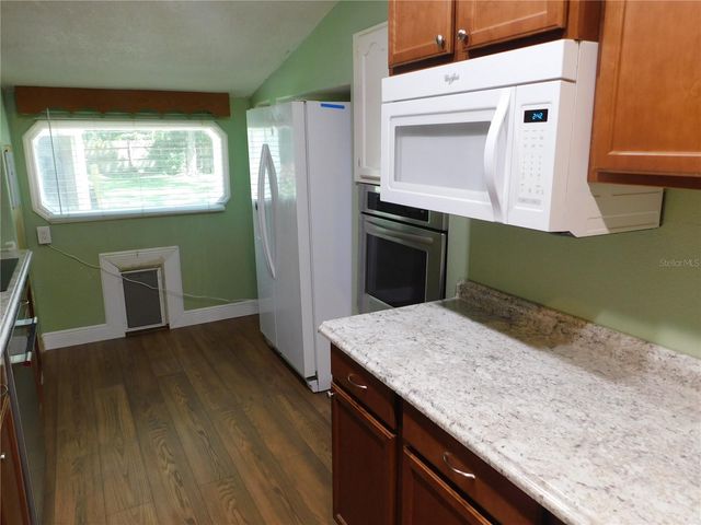 112 HUSEK STREET, Masaryktown, FL 34604