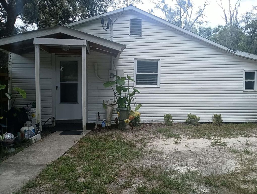 112 HUSEK STREET, Masaryktown, FL 34604